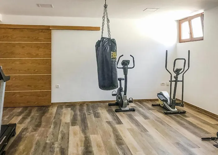 1 Bedroom Stunning In * Πούλα